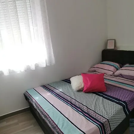 With A Parking Space - 22274 Apartment Vir